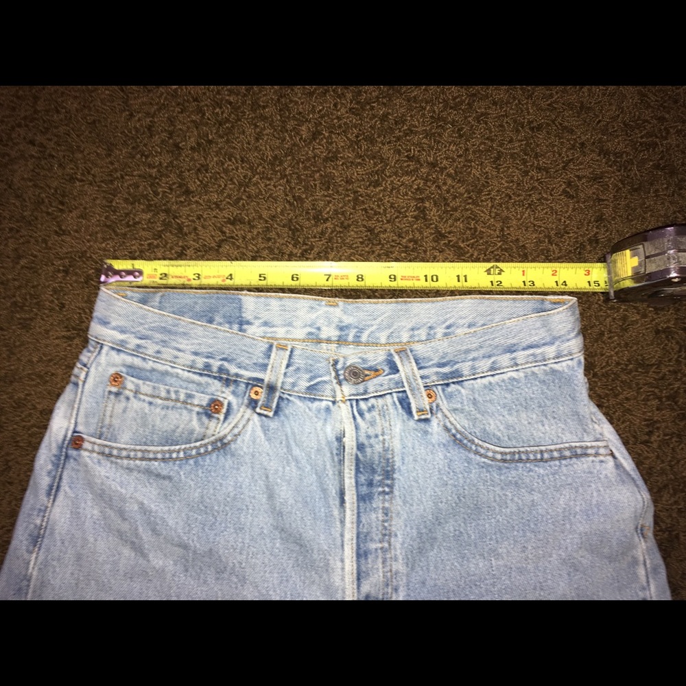 levis jeans size 28